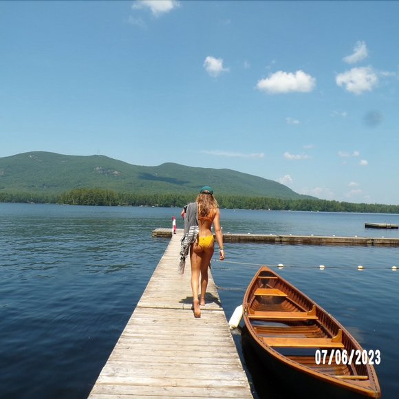 Meet your Posher, Fiona - Picture 1 of 1